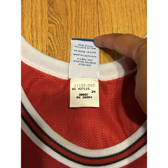 Original Michael Jordan #23 Champion Jersey Size 48 Chicago Bulls 97-98 Season - Picture 5 of 7